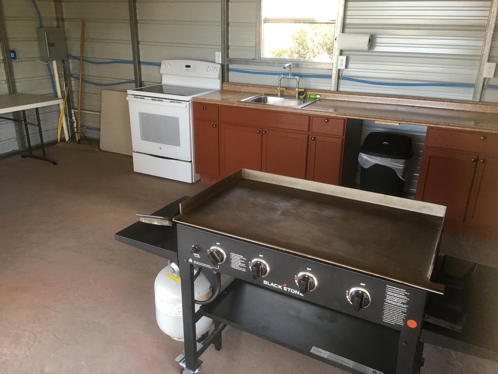 מונטיצ'לו Lupine Cabin, Glamour Camping, Stunning Skies And Sunrise Views מראה חיצוני תמונה