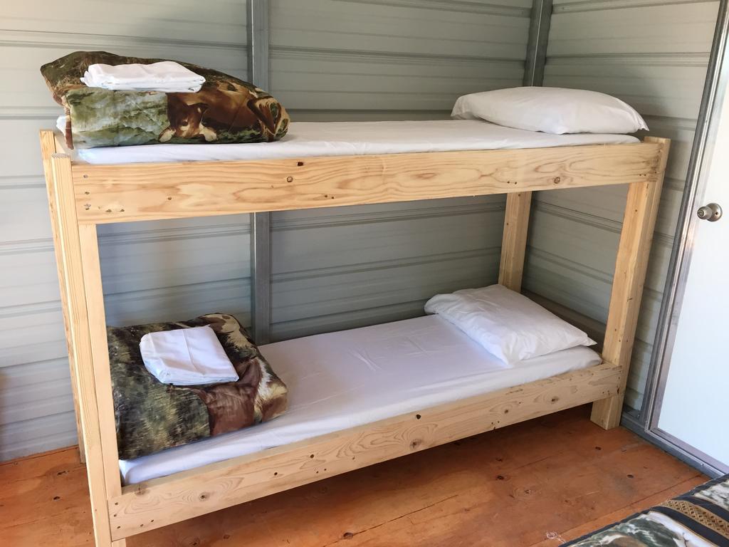 מונטיצ'לו Lupine Cabin, Glamour Camping, Stunning Skies And Sunrise Views מראה חיצוני תמונה