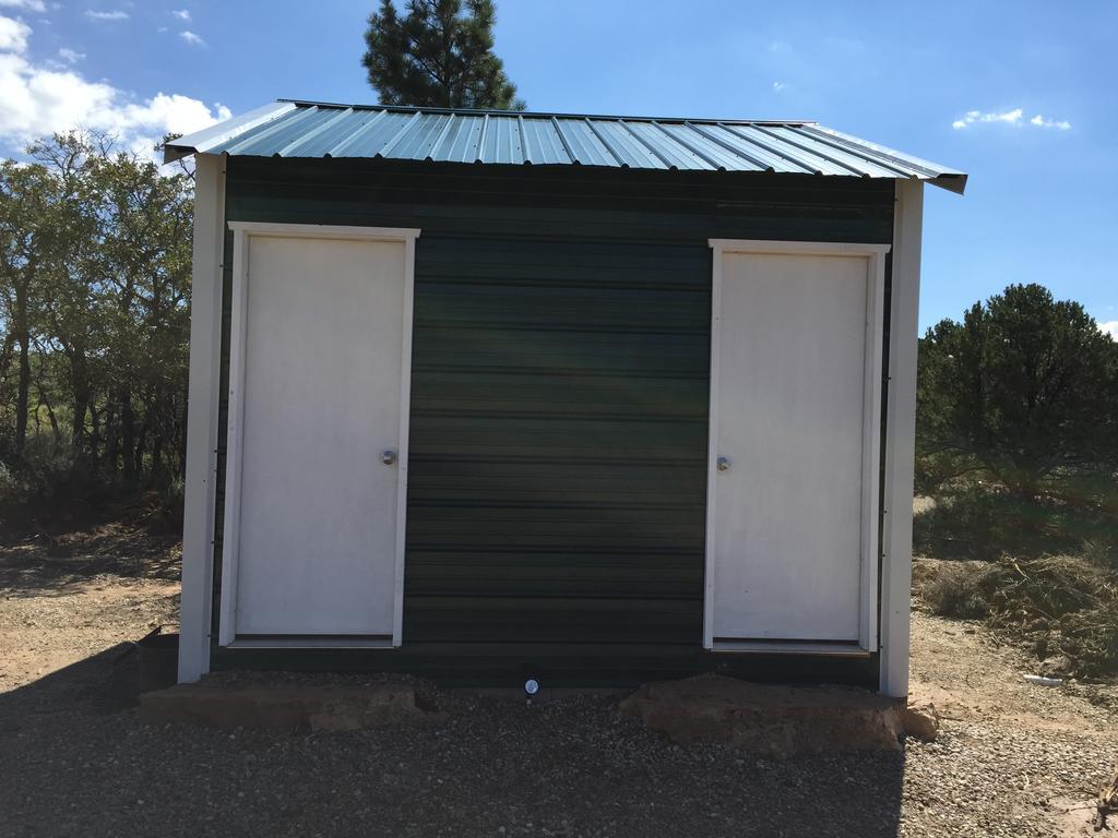 מונטיצ'לו Lupine Cabin, Glamour Camping, Stunning Skies And Sunrise Views מראה חיצוני תמונה